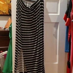 Maxi skirt, striped